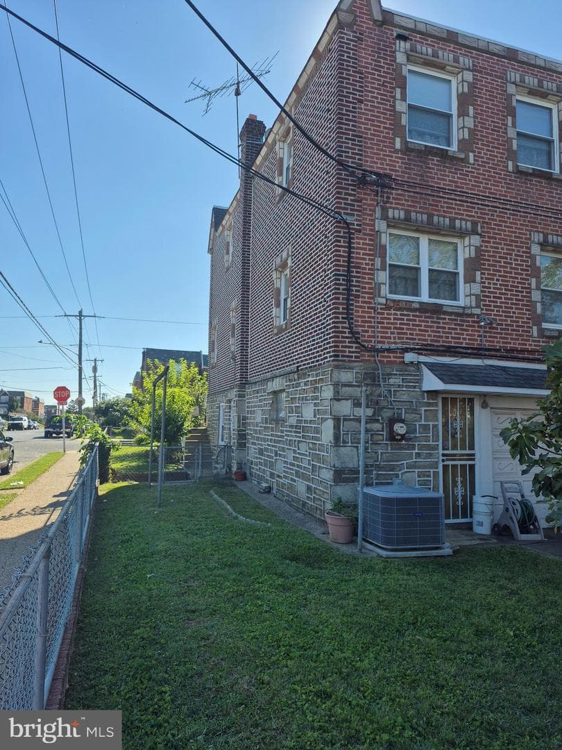 2171 Disston Street photo 6