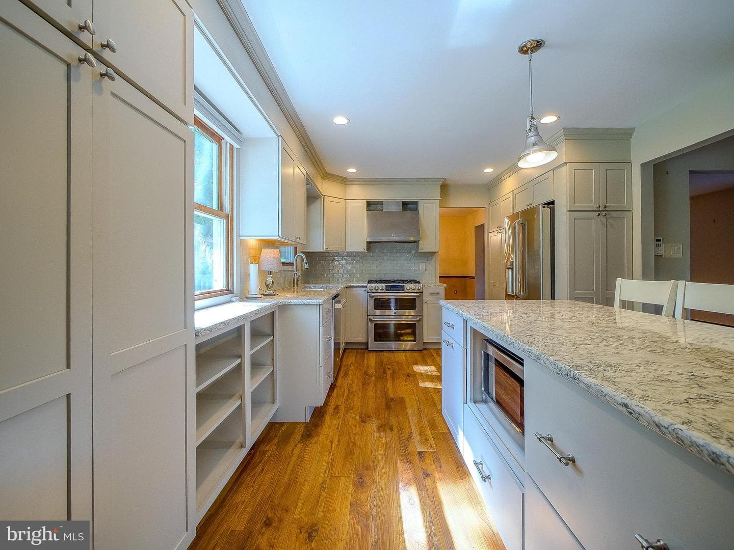 947 Caledonia Street photo 28