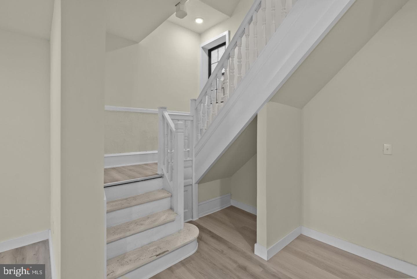 1508 W Tioga Street photo 12