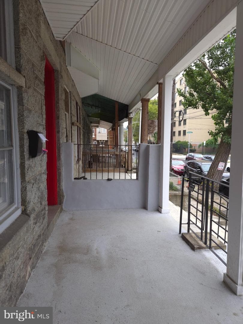1508 W Tioga Street photo 7