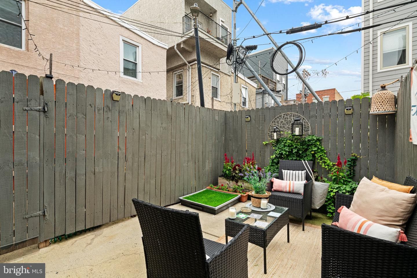 835 N Capitol Street photo 20