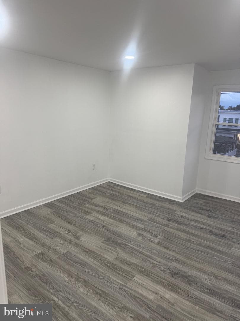 1137 Bridge Street photo 16