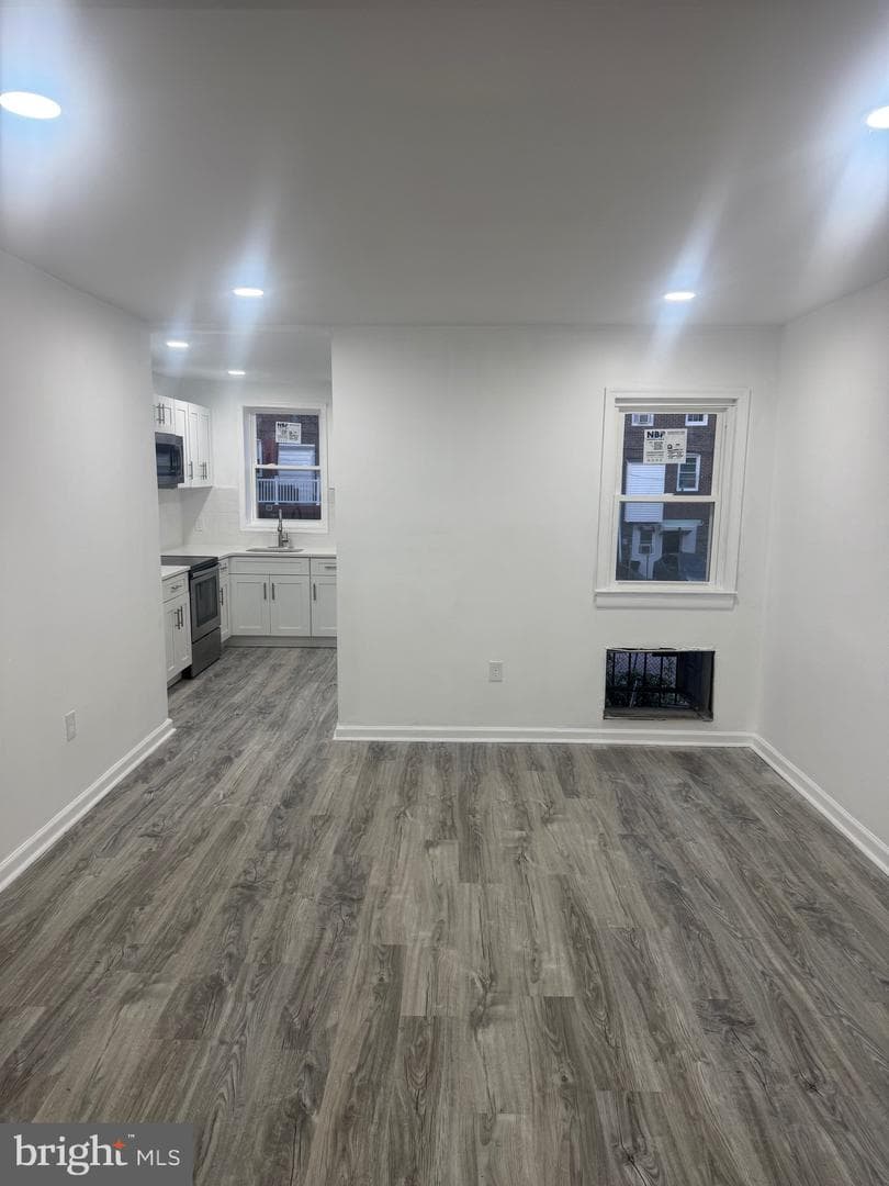 1137 Bridge Street photo 7