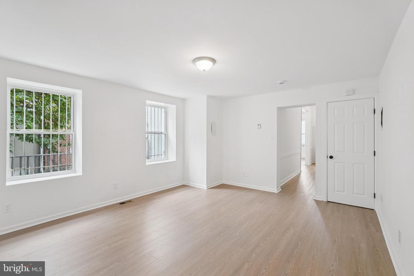 200 E Price Street photo 12