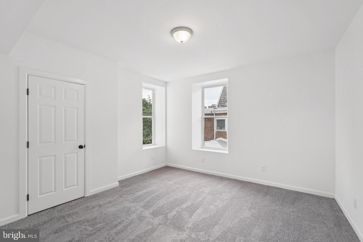 200 E Price Street photo 20