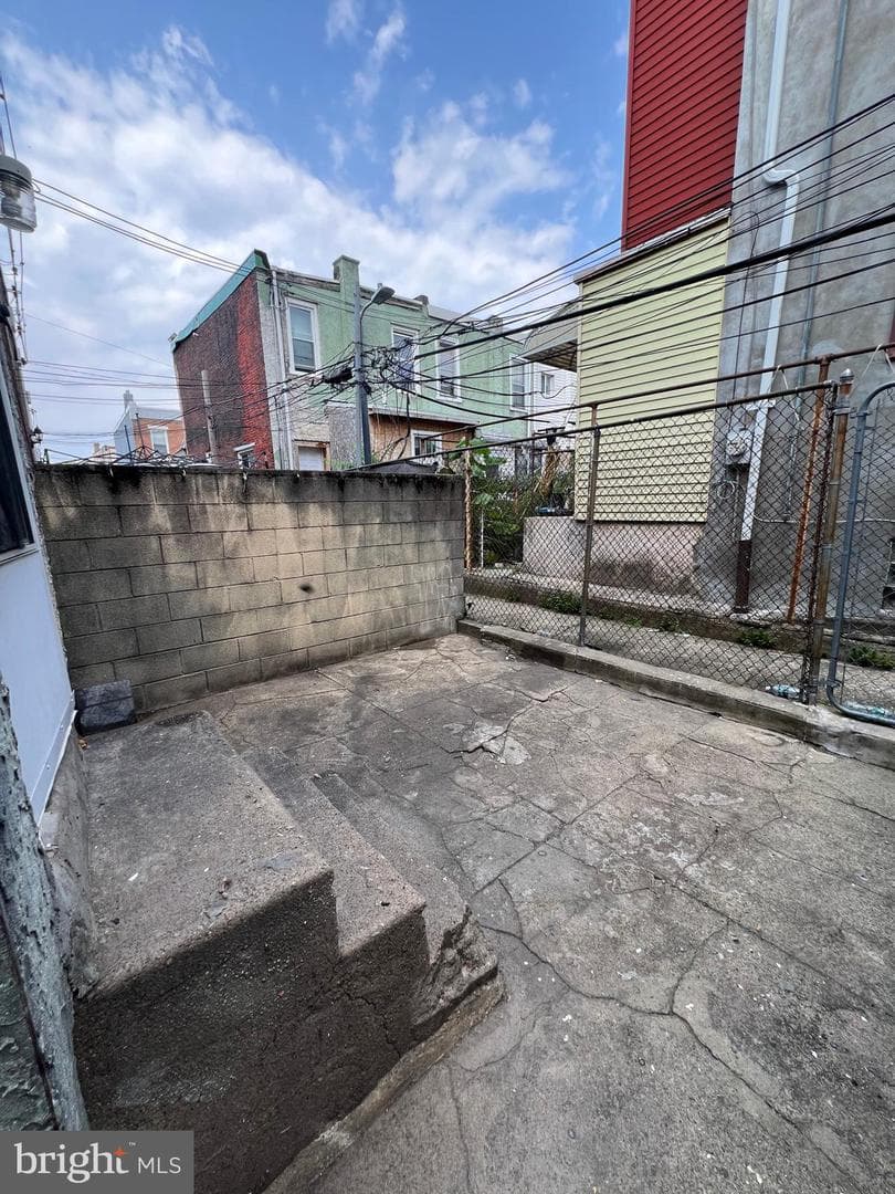 2023 E Tioga Street photo 37