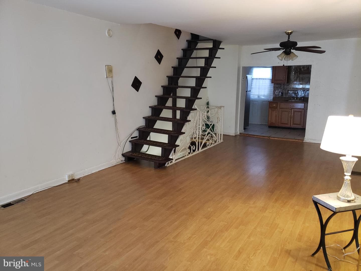 1534 S Woodstock Street photo 3