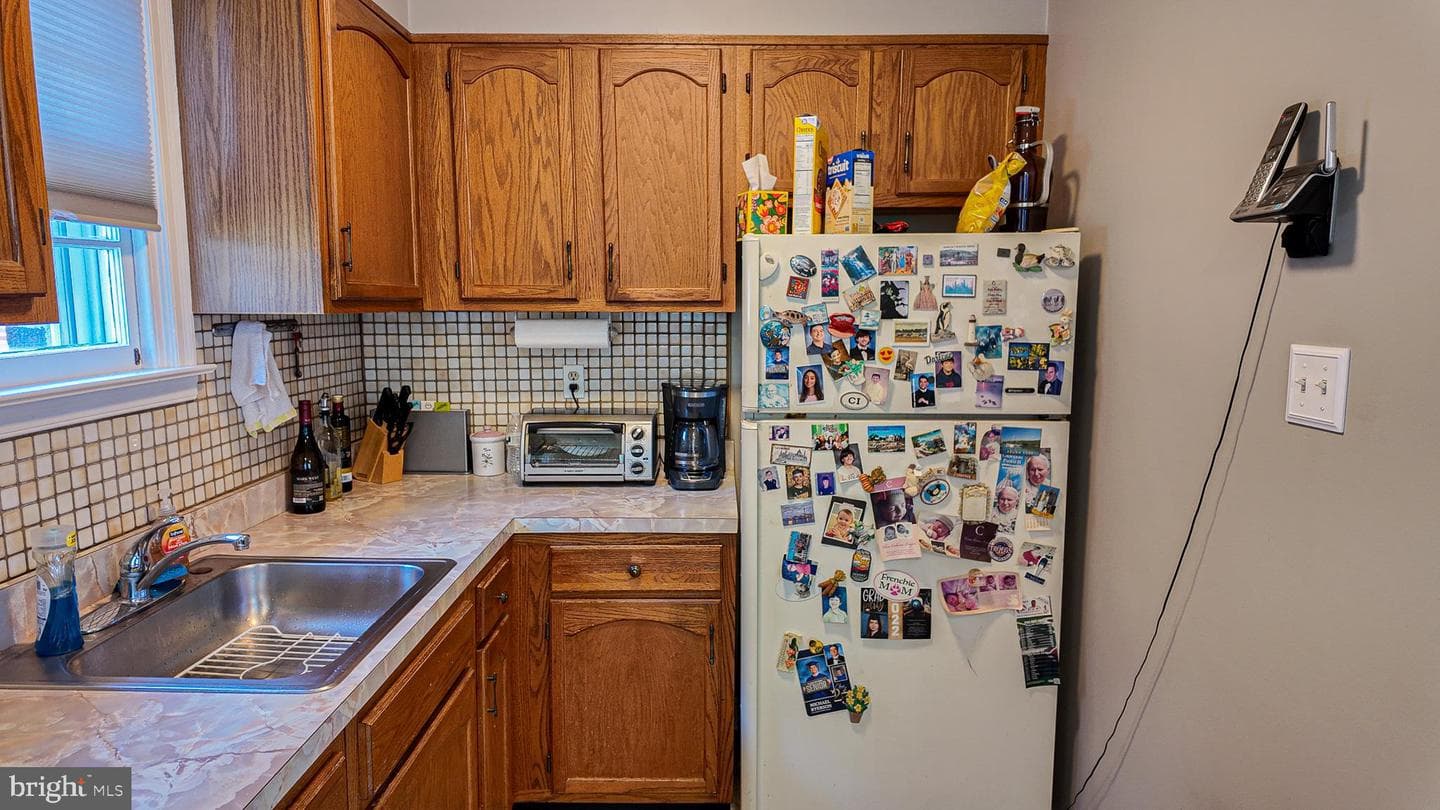 2013 Fuller Street photo 12