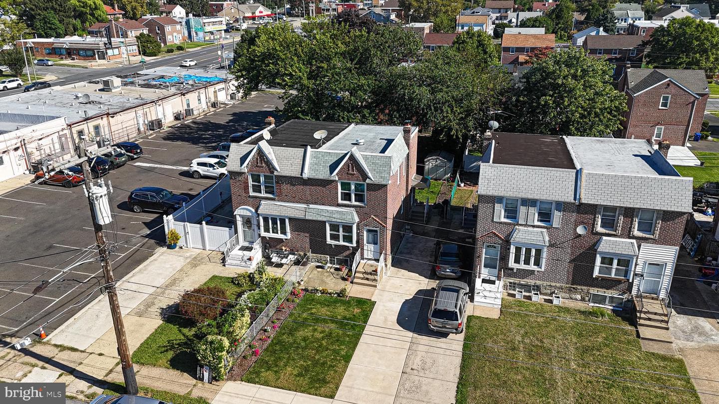 2013 Fuller Street photo 2