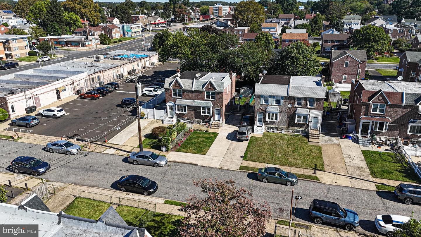 2013 Fuller Street photo 3