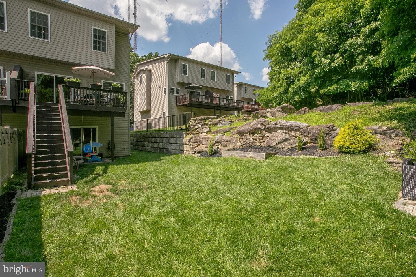 235 Paoli Avenue photo 55