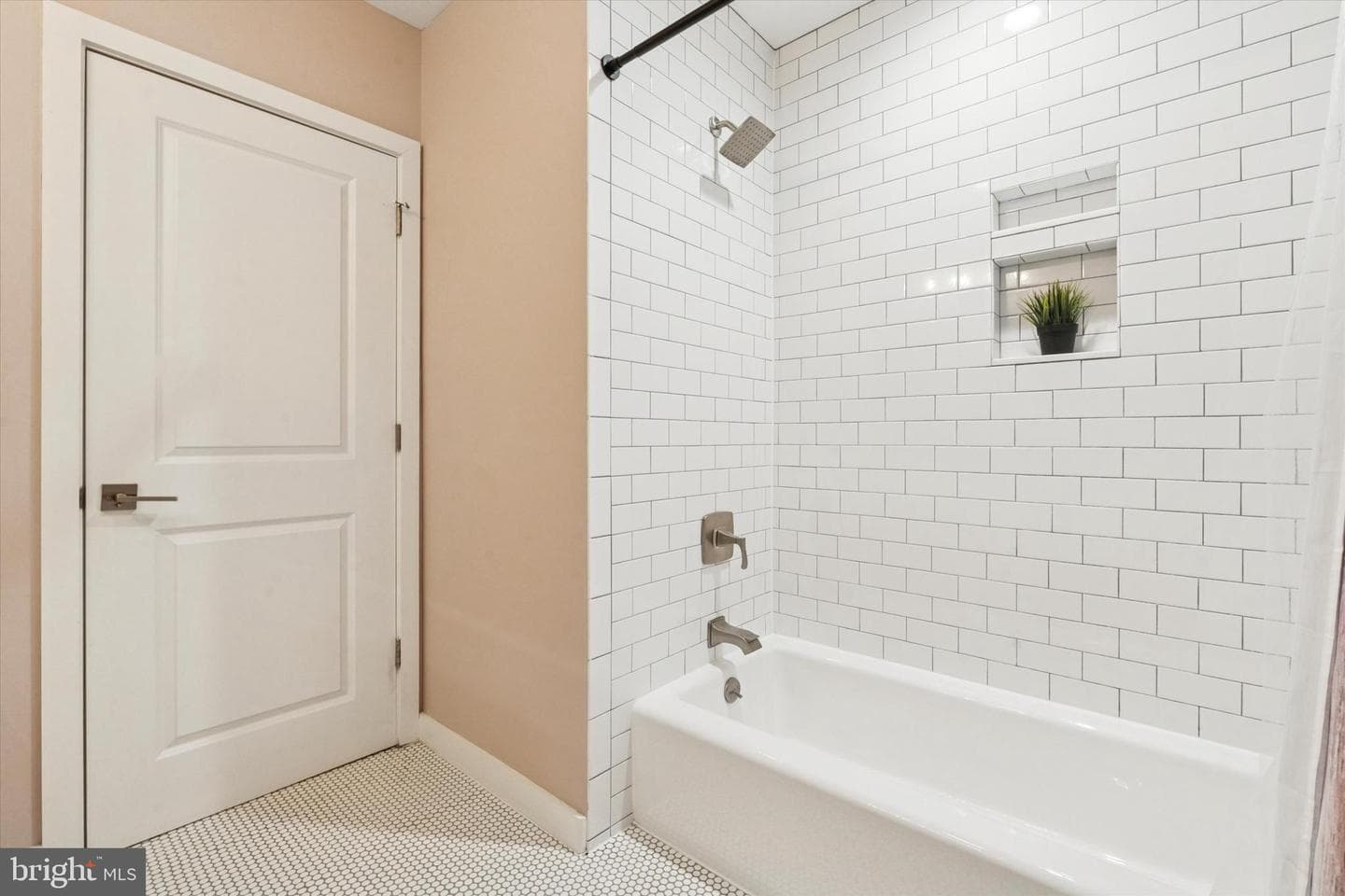 1034 S Randolph Street photo 22
