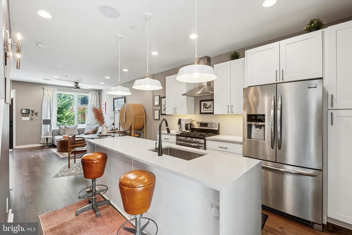 1034 S Randolph Street photo 3
