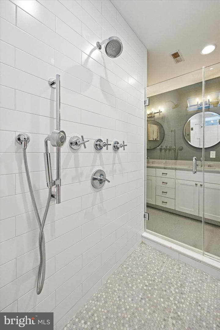 1034 S Randolph Street photo 9
