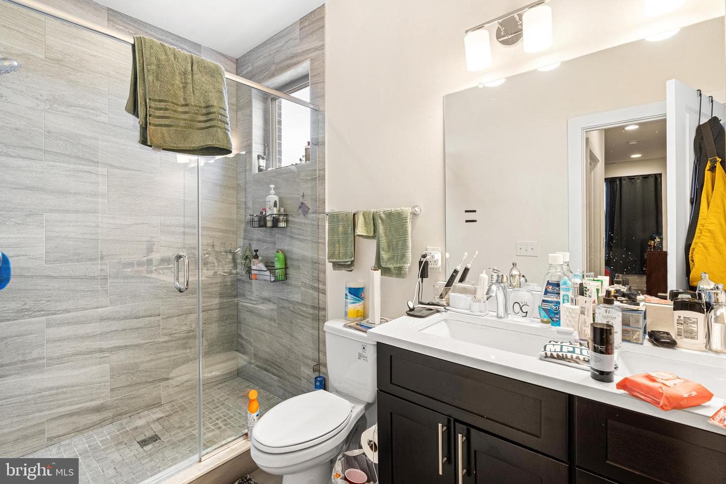 2107 E Lehigh Avenue photo 21