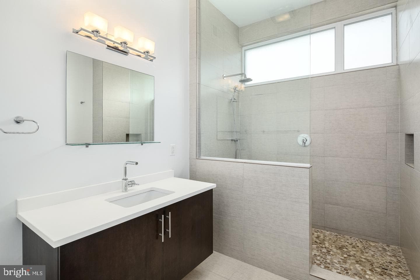 1124 N American St # 1 photo 10