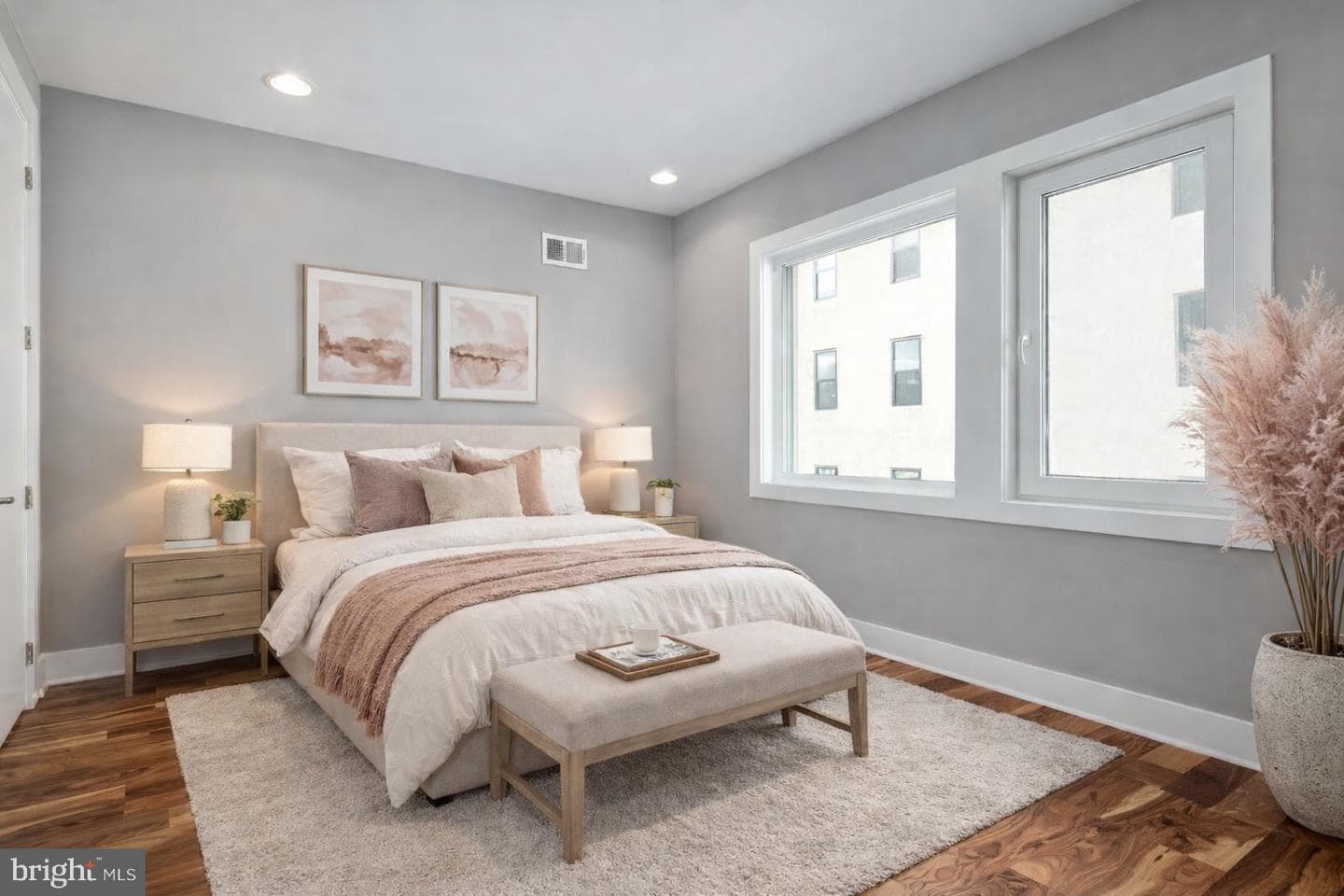 1124 N American St # 1 photo 19