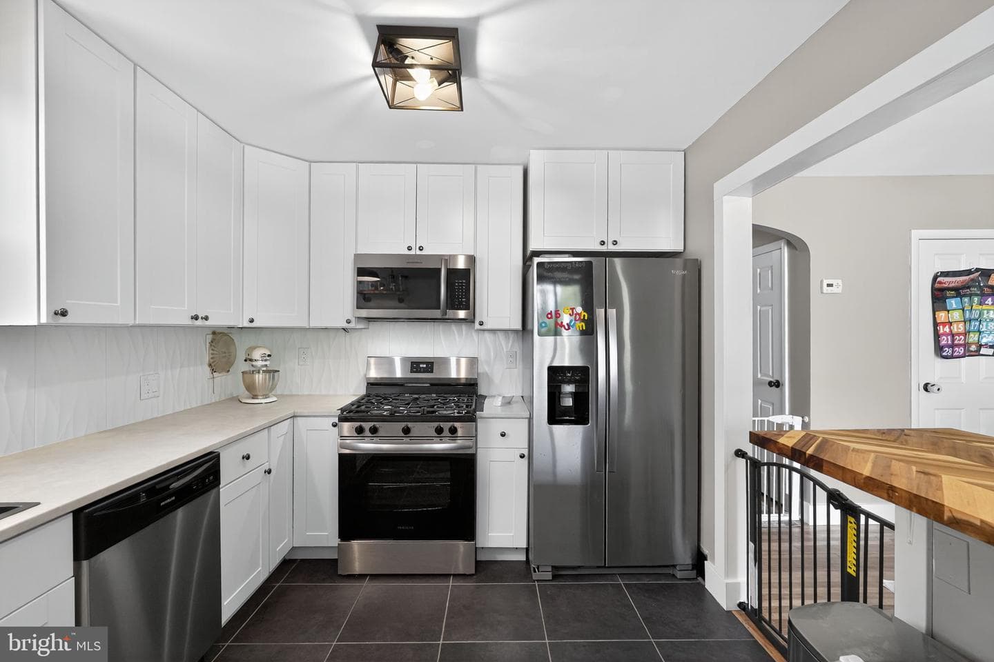 7615 Fillmore Street photo 13