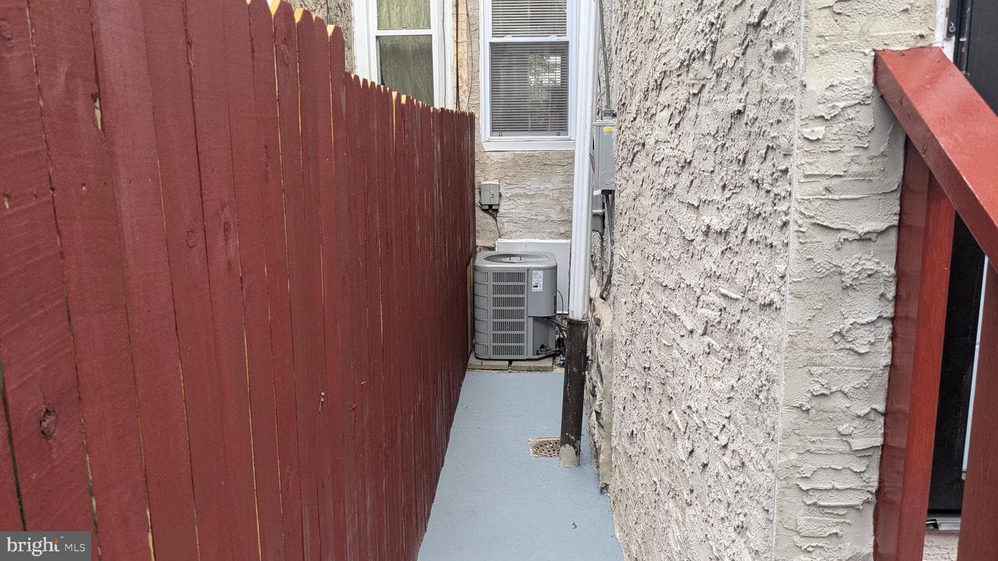 135 N Millick Street photo 22