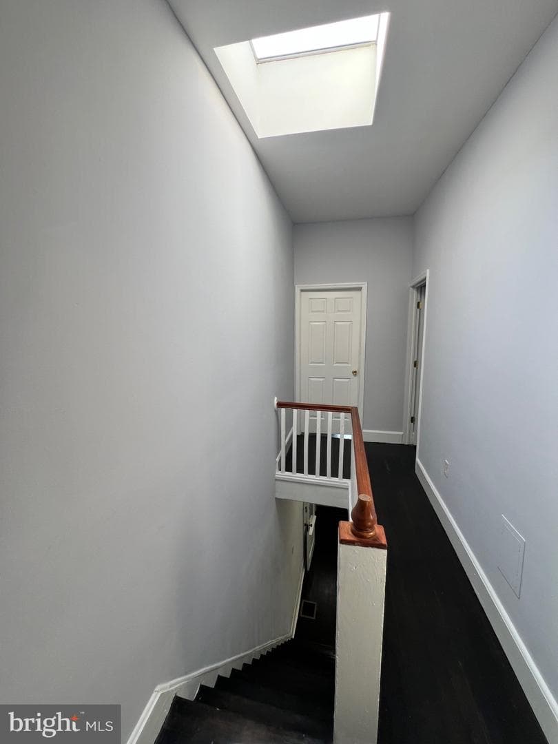 2509 E Oakdale Street photo 23