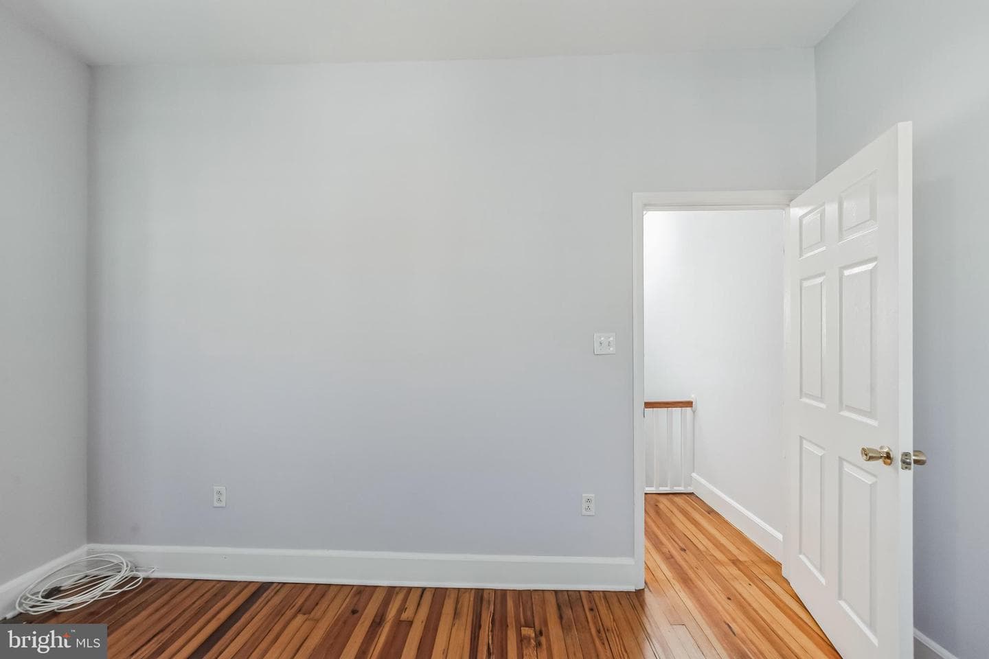 2509 E Oakdale Street photo 27