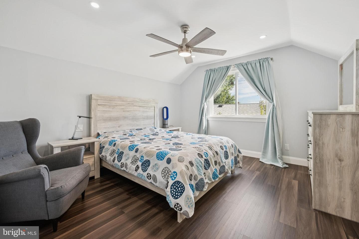 9810 Bridle Road photo 25