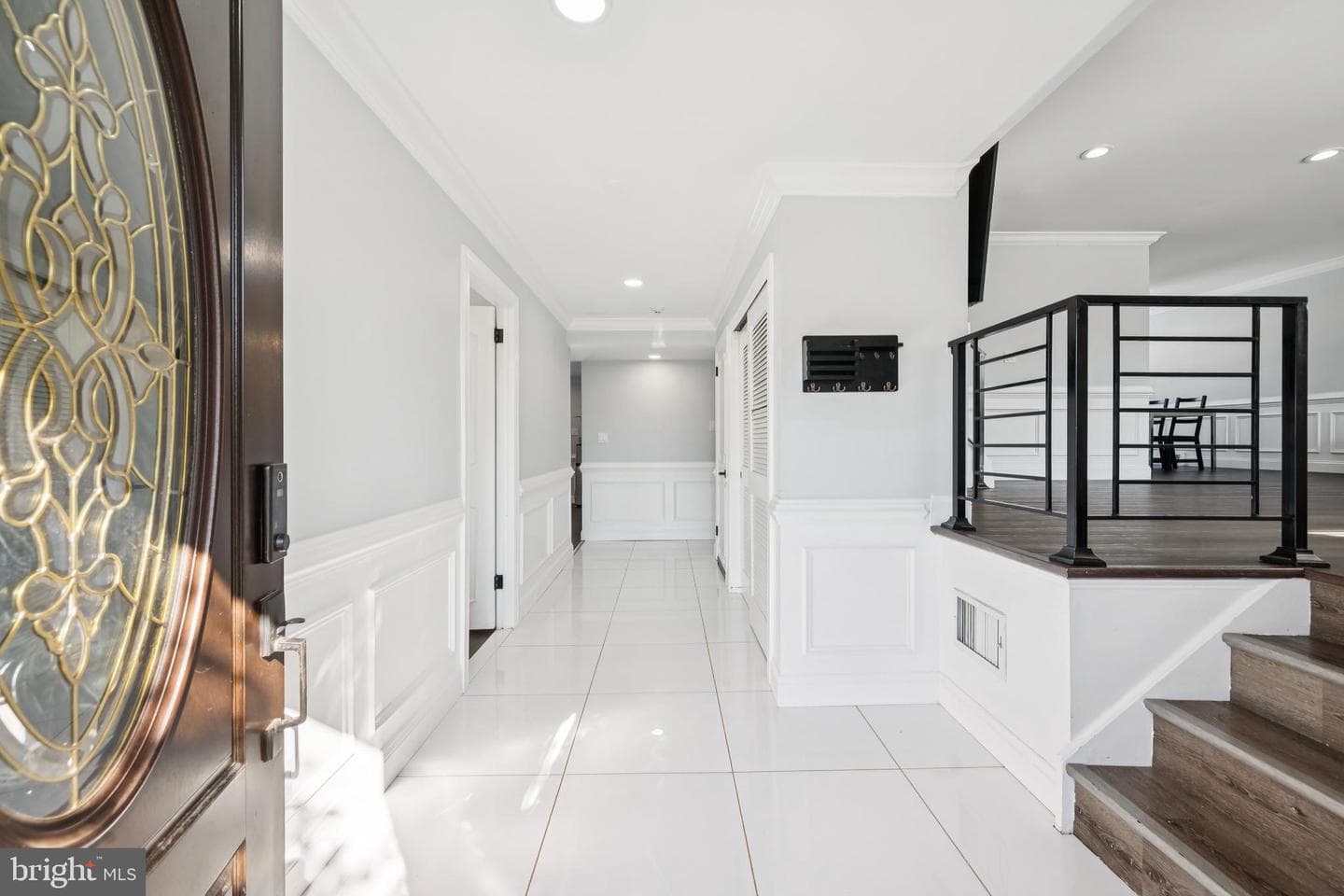 9810 Bridle Road photo 3