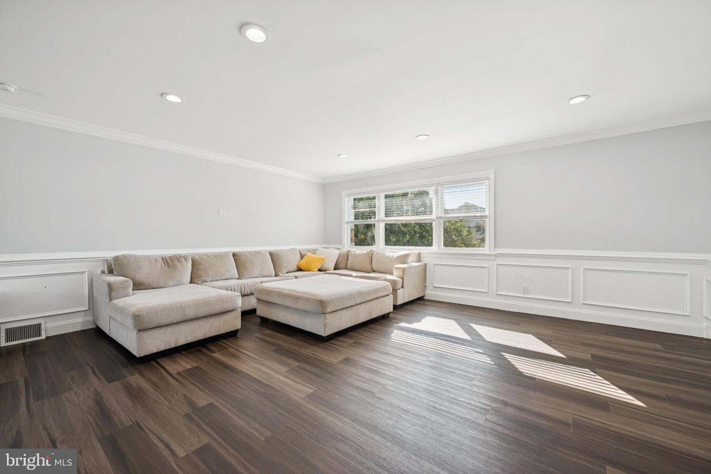 9810 Bridle Road photo 5