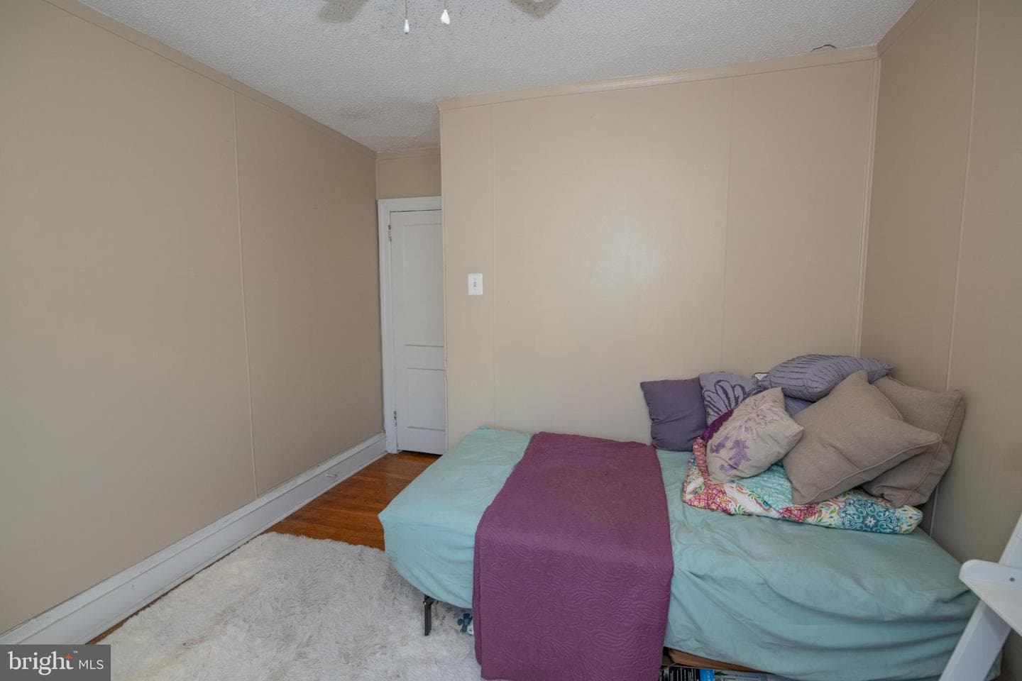 4016 Gilham Street photo 25