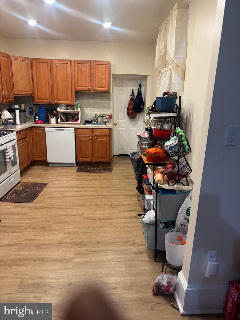 2101 S Cecil Street photo 13