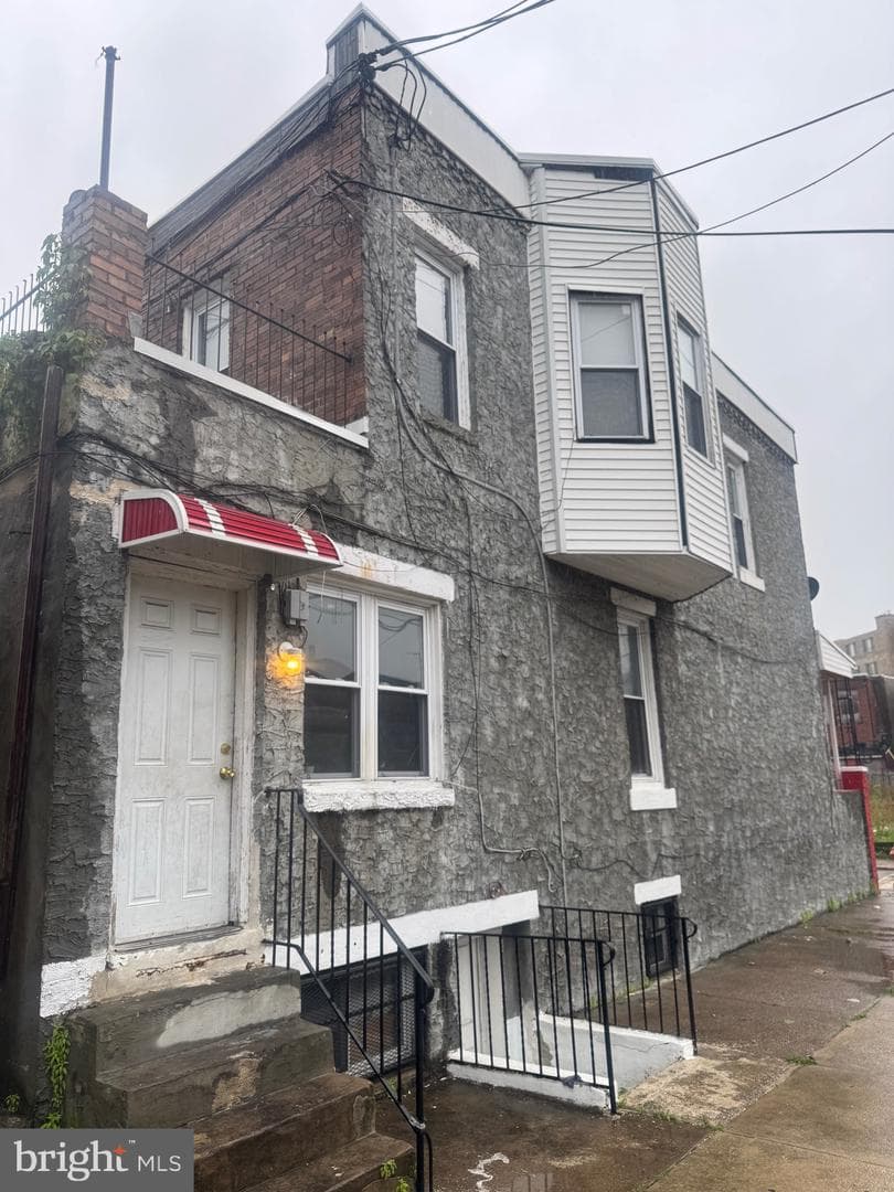 2101 S Cecil Street photo 5