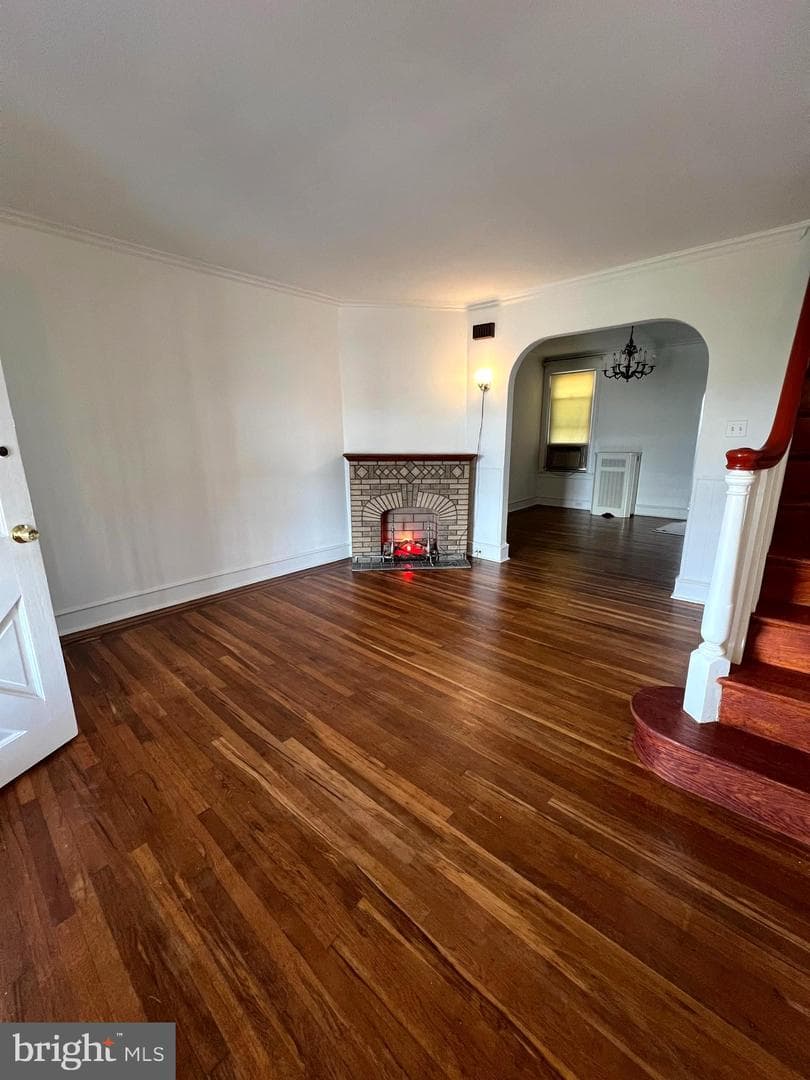 432 Roselyn Street photo 4