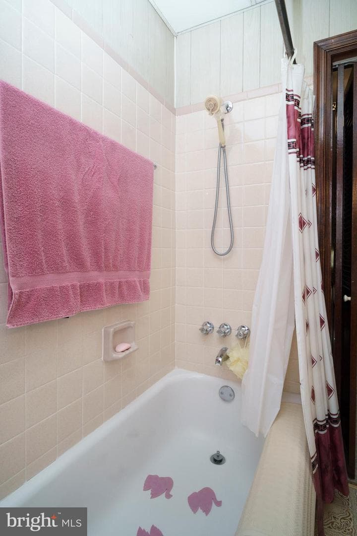 3615 Hartel Avenue photo 26