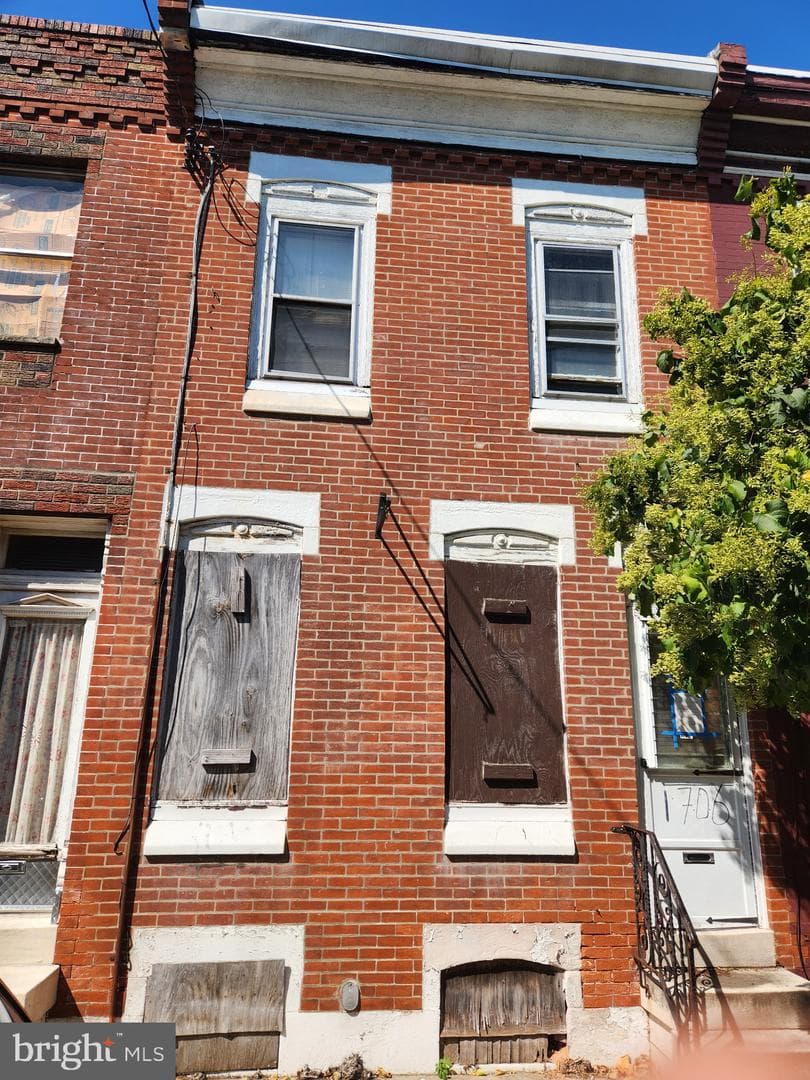 1706 S Bancroft Street photo 4
