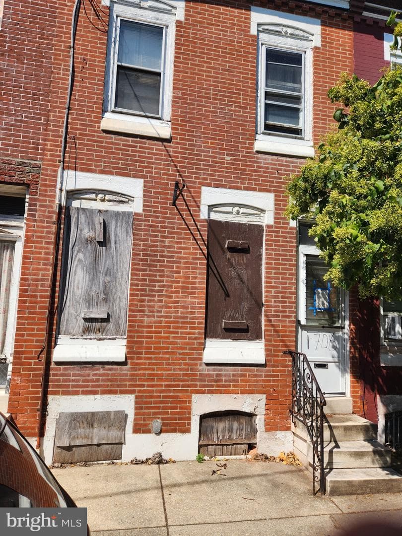1706 S Bancroft Street photo 5