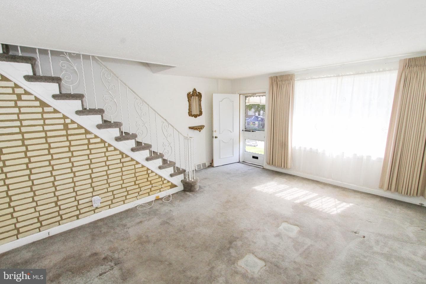 6650 Erdrick Street photo 10