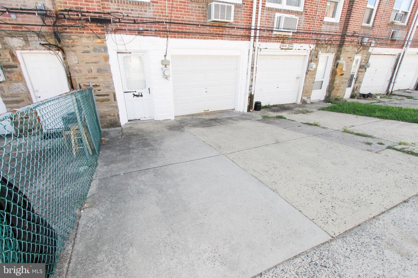 6650 Erdrick Street photo 23