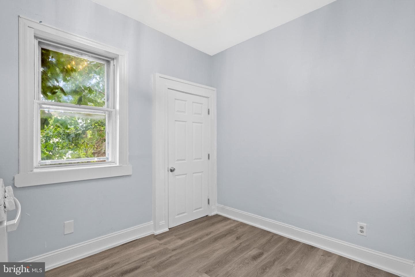 5919 N Norwood Street photo 11