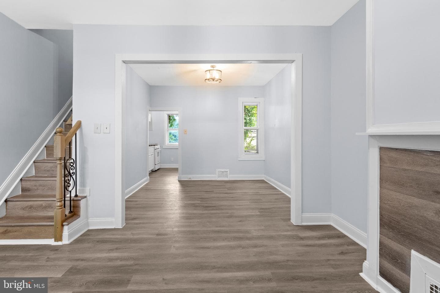 5919 N Norwood Street photo 7