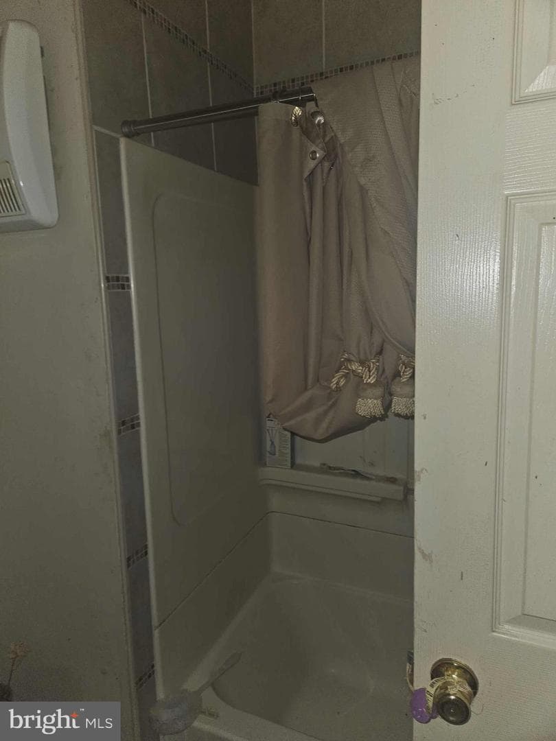 5318 Cedar Avenue photo 2