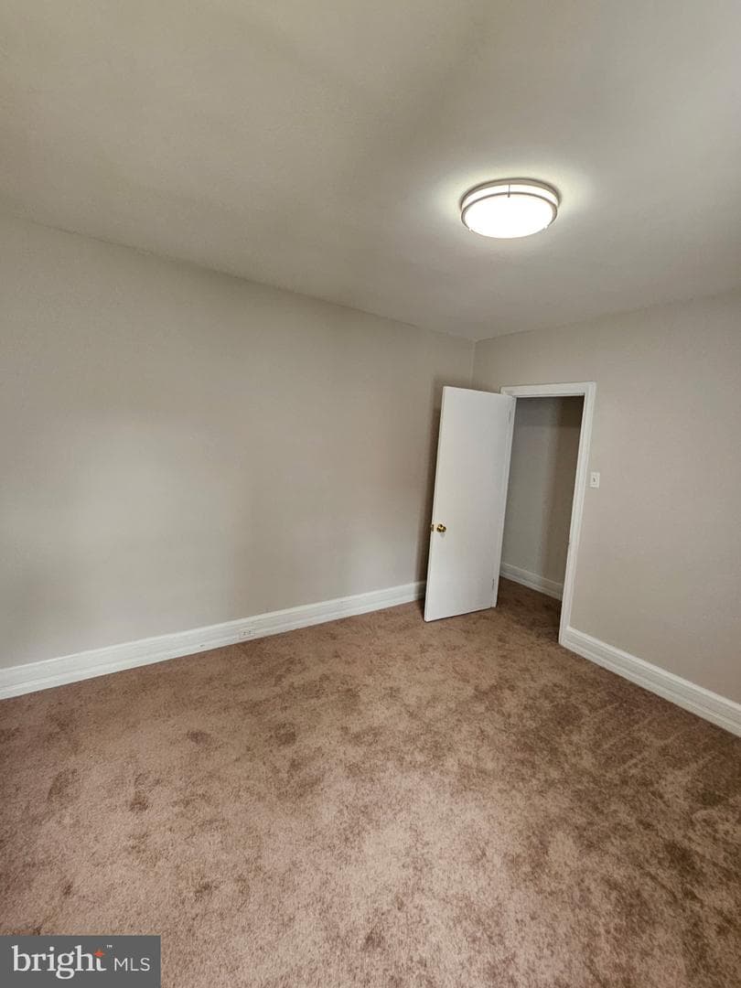4538 Mitchell Street photo 19