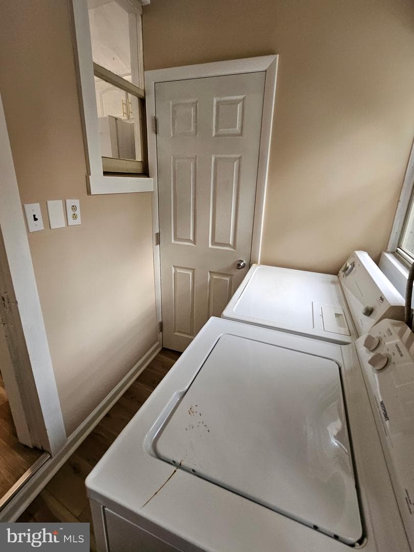 4538 Mitchell Street photo 23