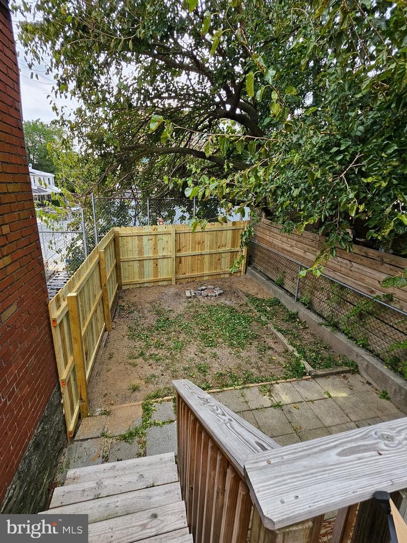 4538 Mitchell Street photo 28