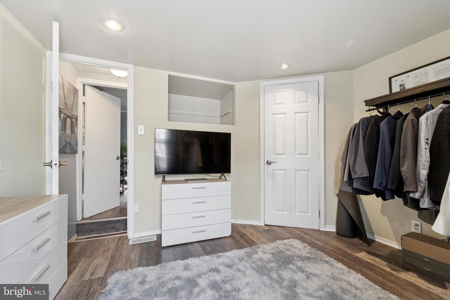 3228 Tilton Street photo 15