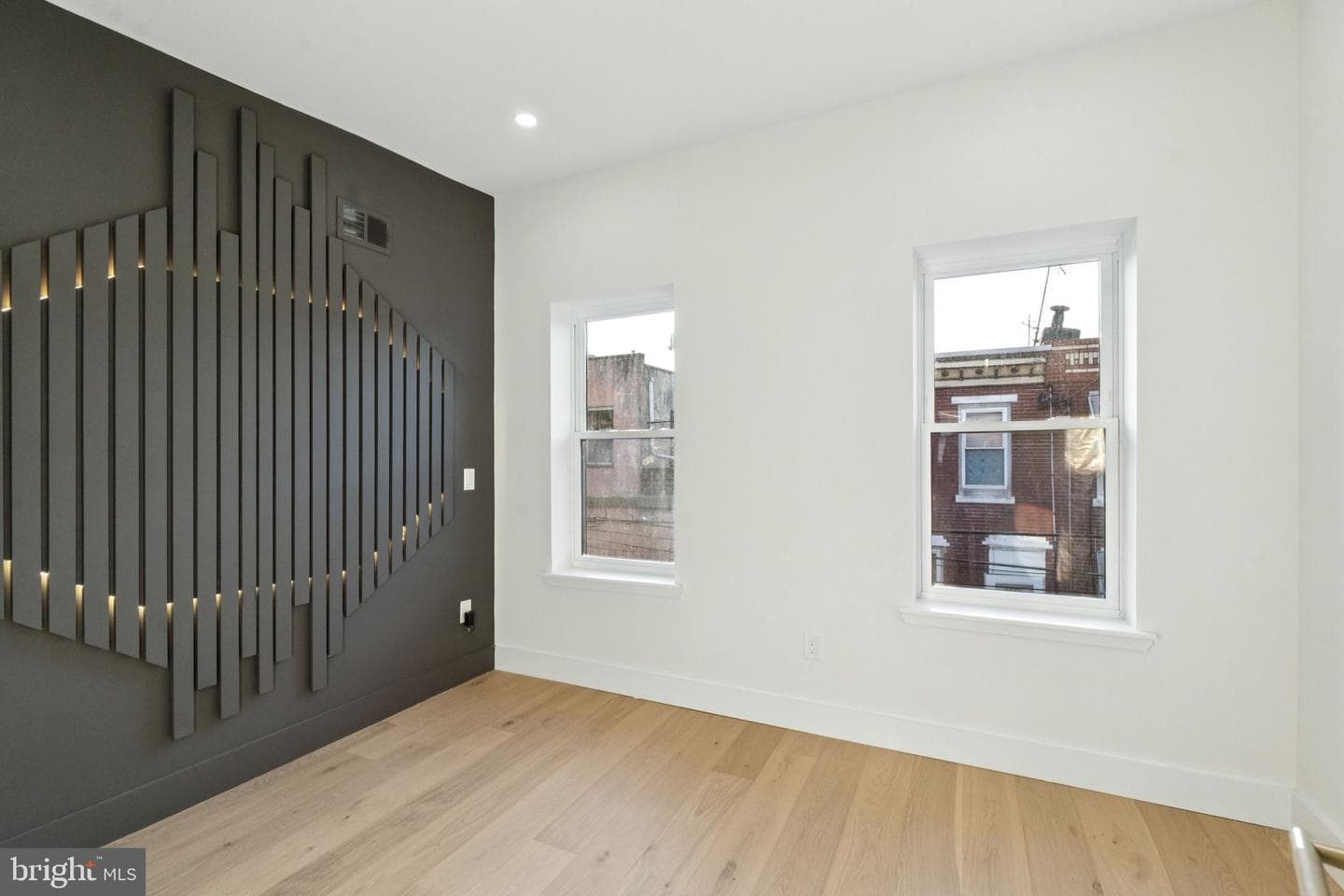 1645 S Mole Street photo 30