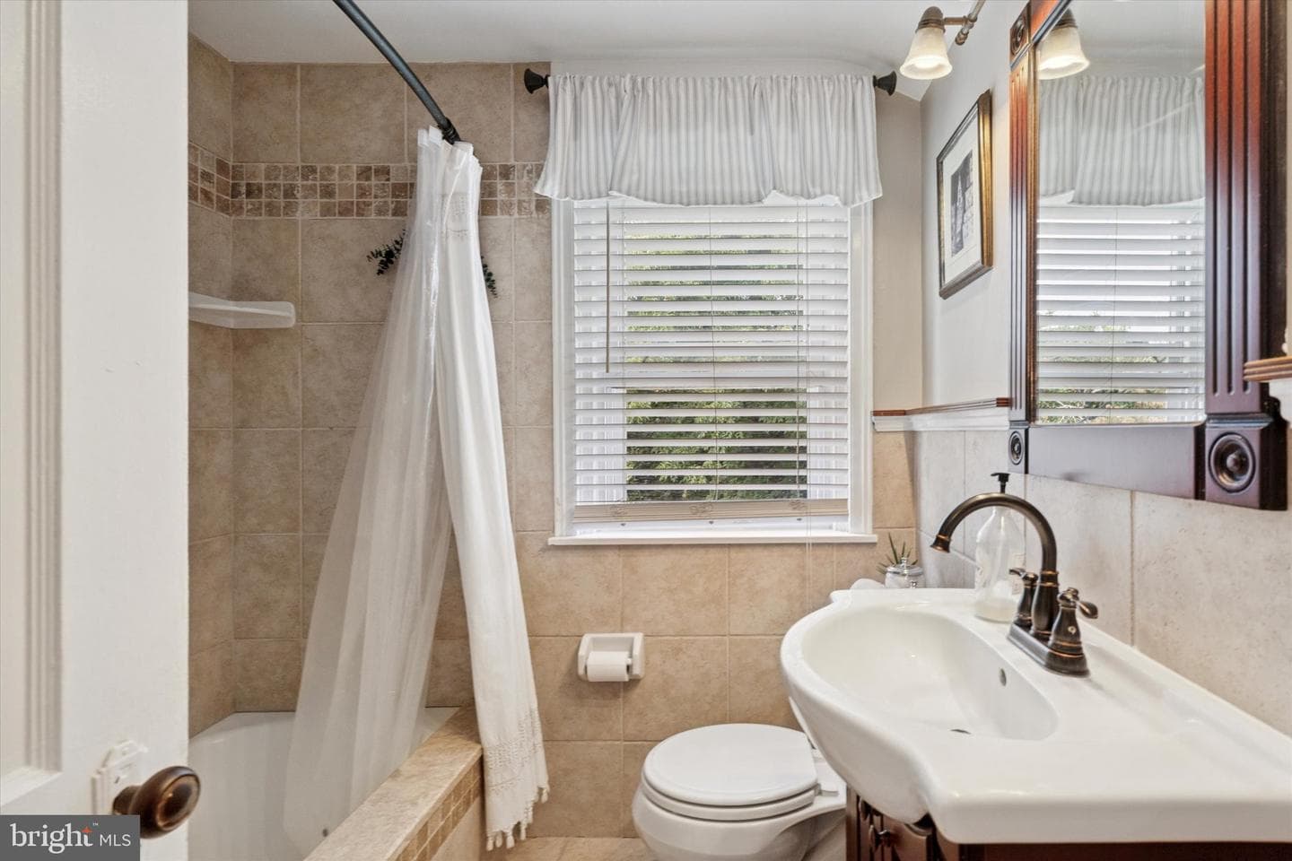 604 Palairet Road photo 11