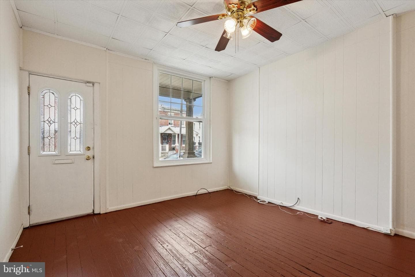 4513 E Stiles Street photo 3