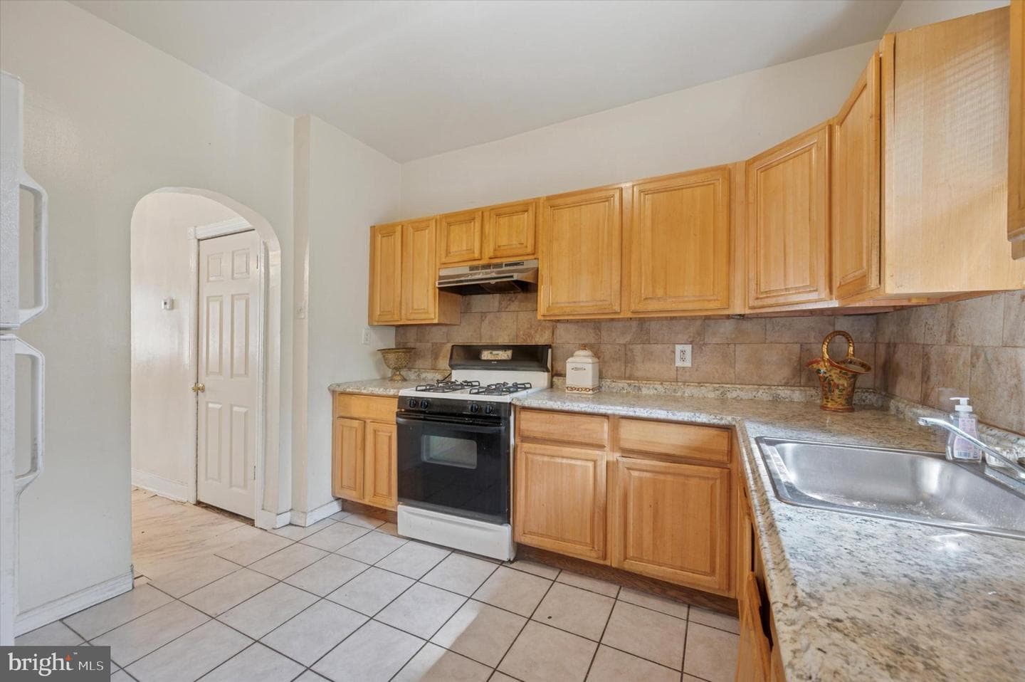 5232 Marion Street photo 8