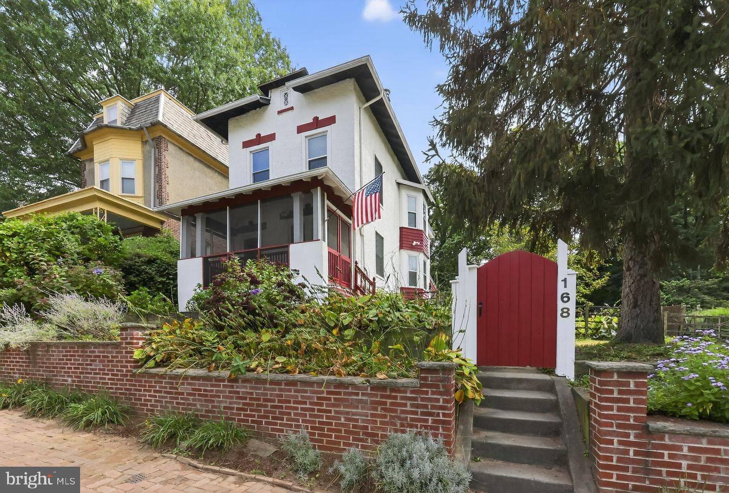 168 W Durham Street photo 1