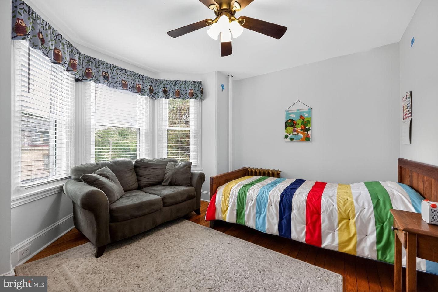 168 W Durham Street photo 23